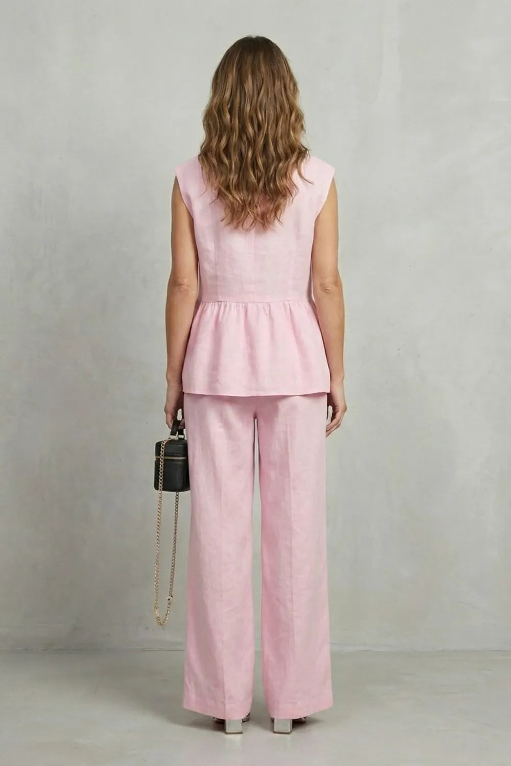 Soft ruffle elegance – Top and trouser set