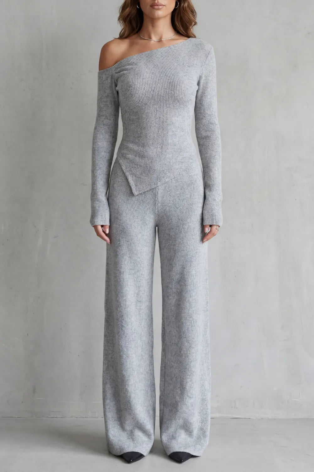Asymmetric neckline – Knit lounge set