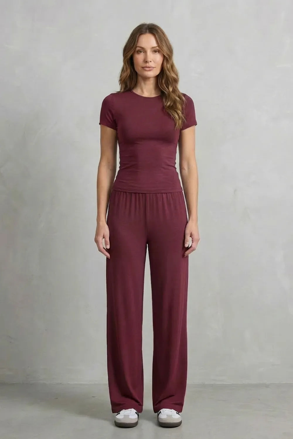 Sleek Simplicity – Pure Color Wide-Leg Pants Suit