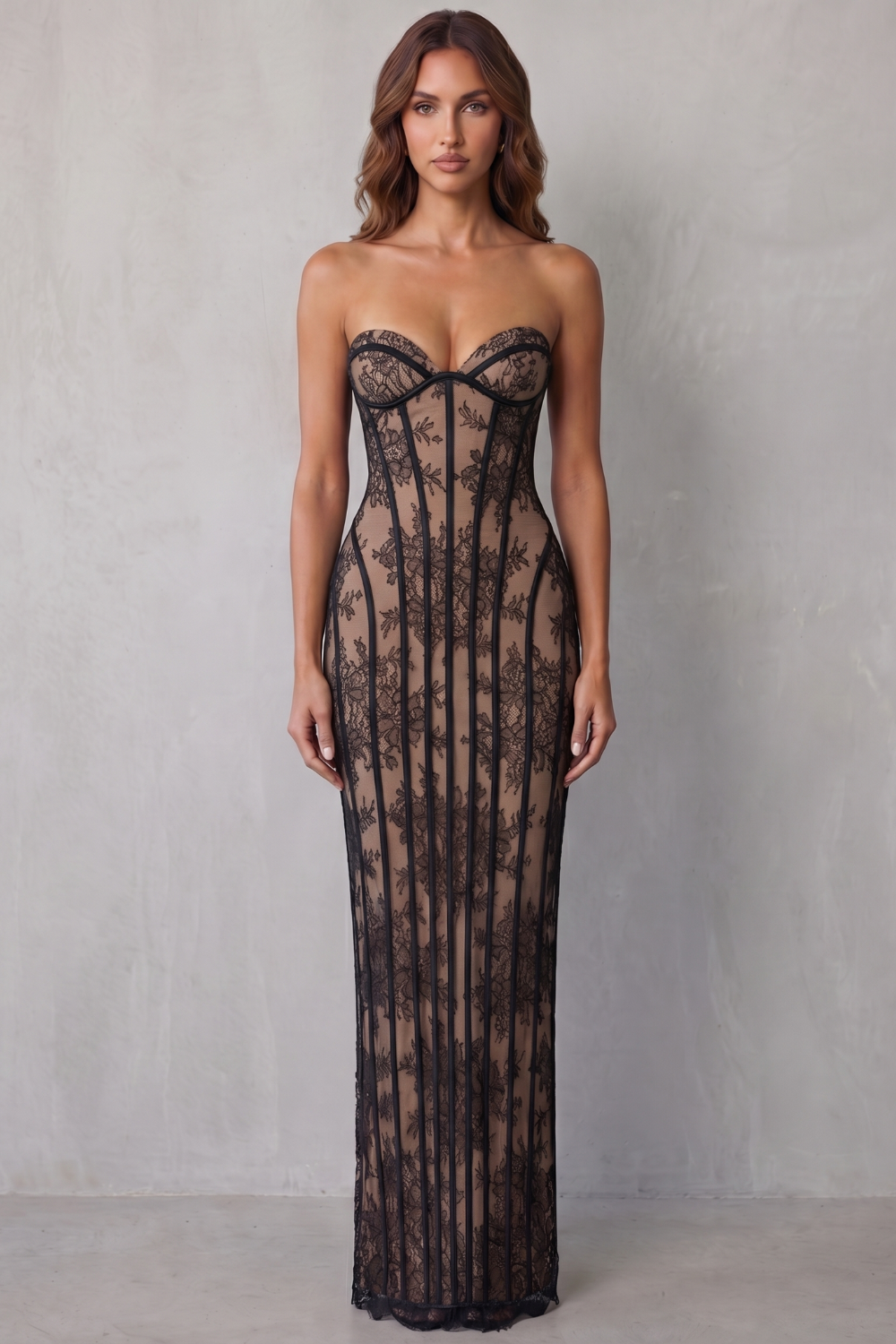 Sculpted lace allure – Maxi dress