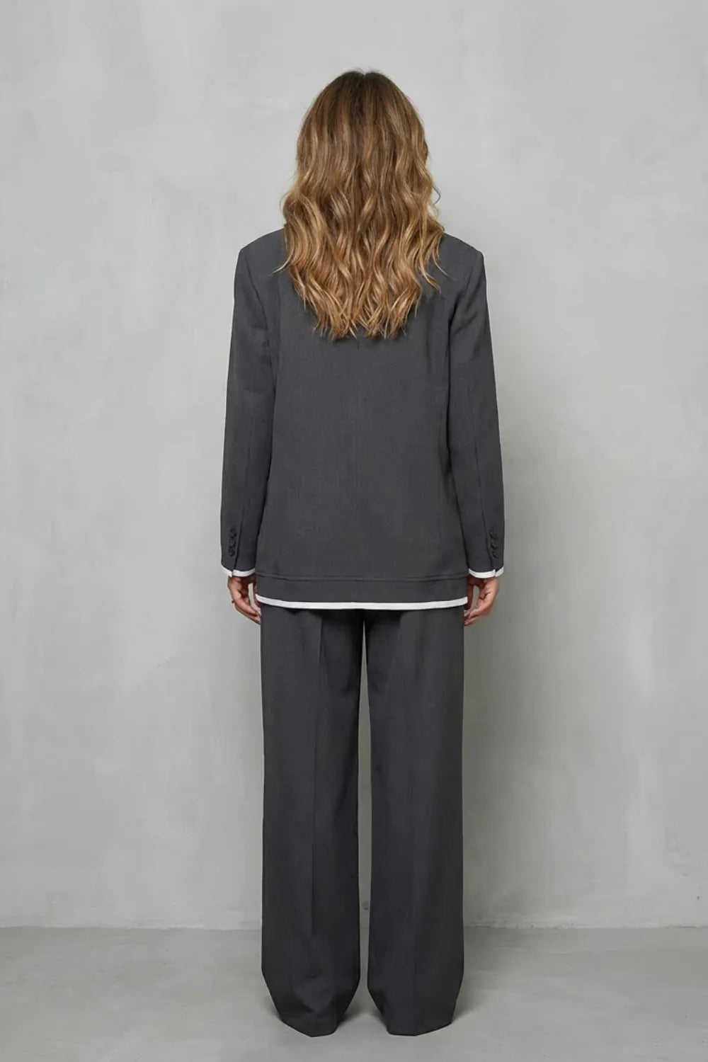 Elegant Wide-Leg Pantsuit Set – Two-Piece Power Look