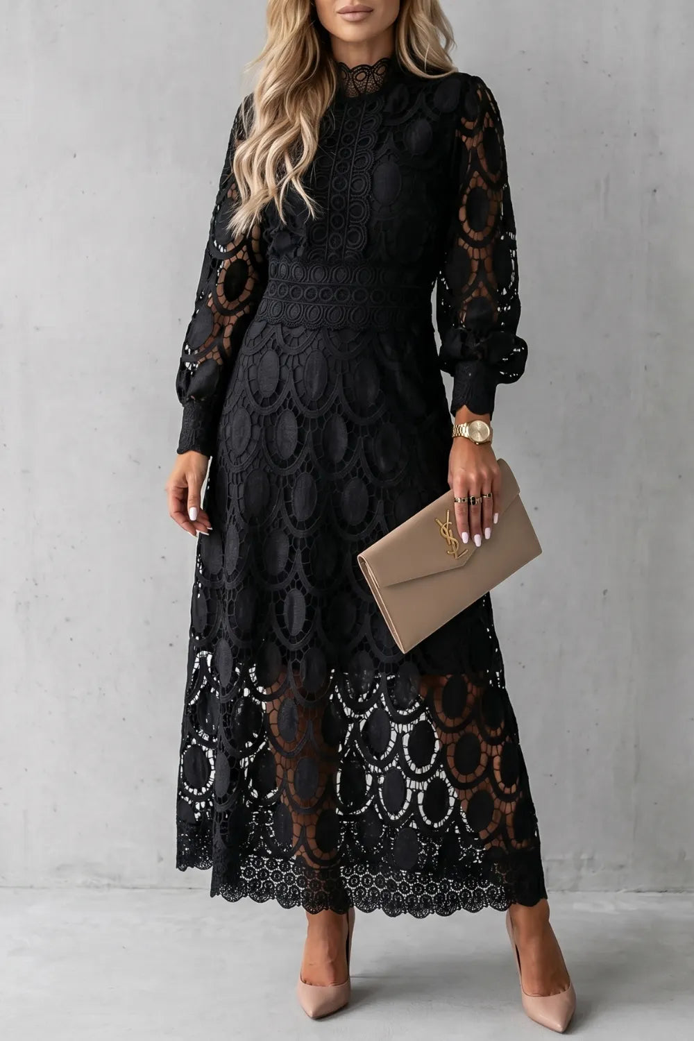 Intricate lace elegance – Midi dress